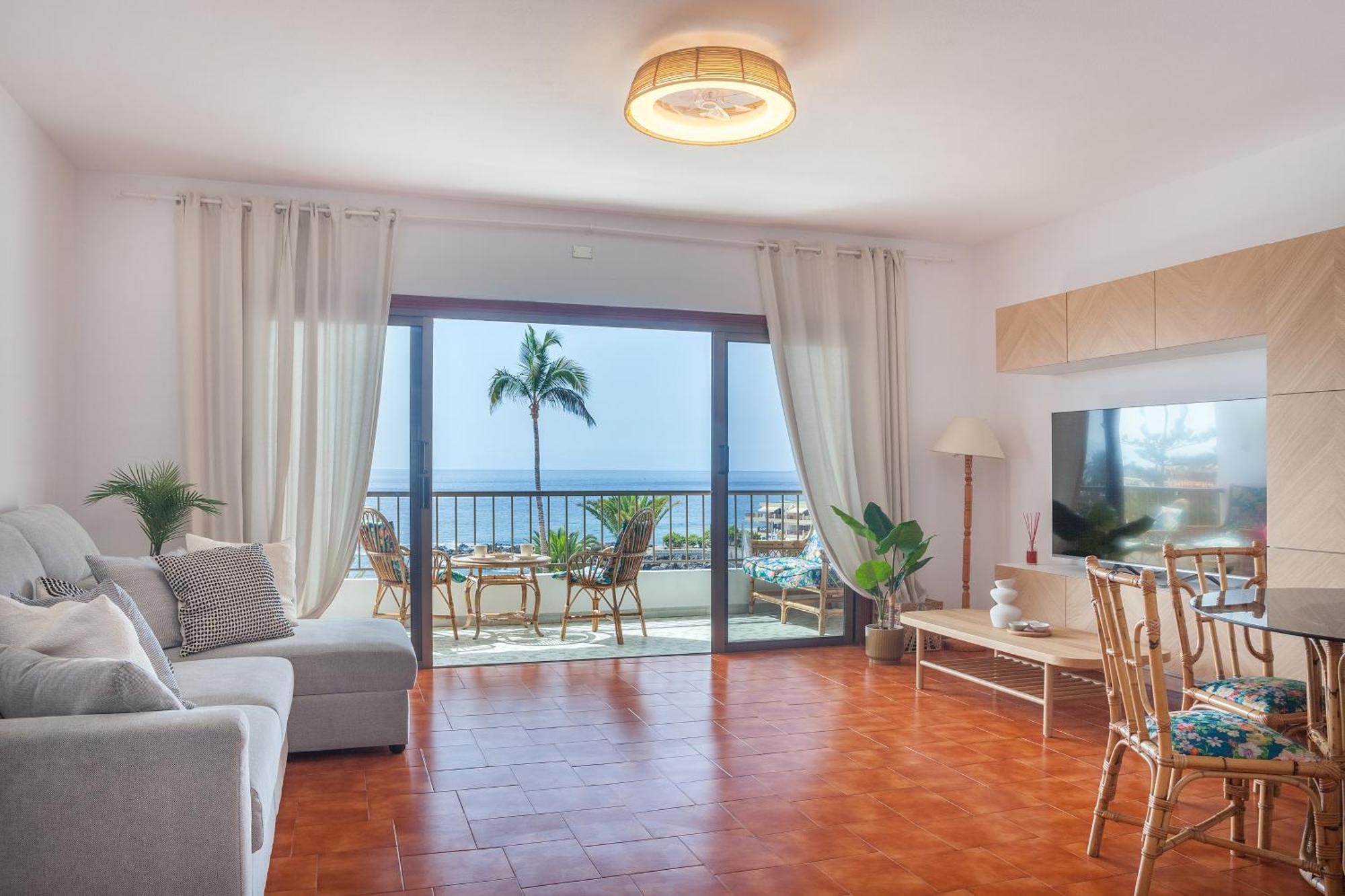 圣地亚哥港Casa De Franco - Ocean View, Terrace, Balcony, 50M From Playa La Arena, Fibre Net公寓 外观 照片